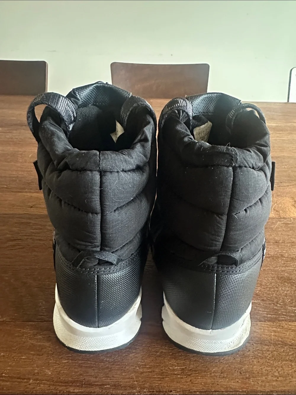 The North Face ThermoBall Winter Boots Boys Size 7 Black Snow Boots